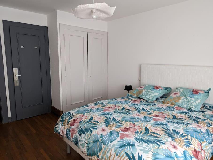 Appartement Plein Centre Saint Die Des Vosges Eksteriør billede
